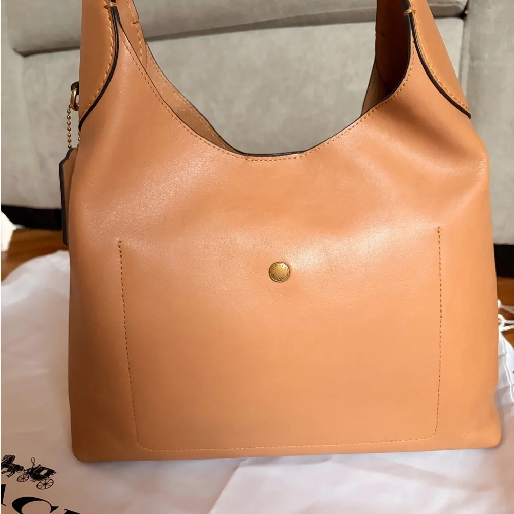 Coach Honey Brown Brooklyn 28 - Picture 3 of 14